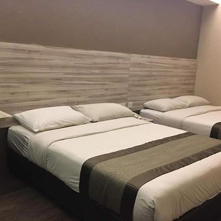 Hotel Austin Paradise - Taman Pulai Utama Skudai Εξωτερικό φωτογραφία